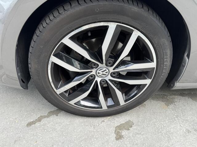 Volkswagen GOLF Variant 1.4 TSI 125pk H6 Connected Series Navigatie Massagestoel Camera Climate Control Trekhaak