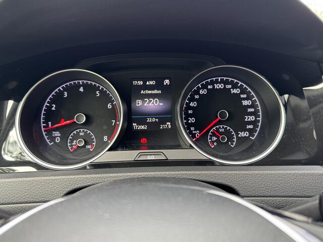 Volkswagen GOLF Variant 1.4 TSI 125pk H6 Connected Series Navigatie Massagestoel Camera Climate Control Trekhaak