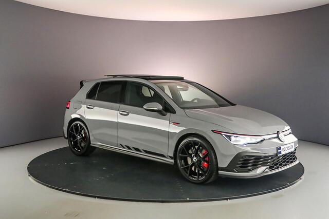 Volkswagen GOLF GTI Clubsport "Wordt verwacht" 2.0 TSI 300pk DSG Automaat Panoramadak, LED matrix koplampen, Navigatie, Adaptive cruise control, Stuurwiel verwarmd, Parkeersensoren, Stoelverwarming, 19 inch velgen, App connect
