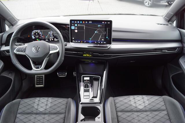Volkswagen GOLF Variant 1.5 TSI DSG R-Line 150pk /Facelift/ Panodak /IQ Led /Head-up/ Camera