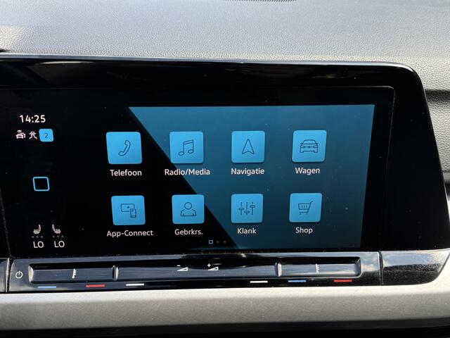 Volkswagen GOLF 1.0 eTSI Life Navi StoelStuurverwarming Carplay