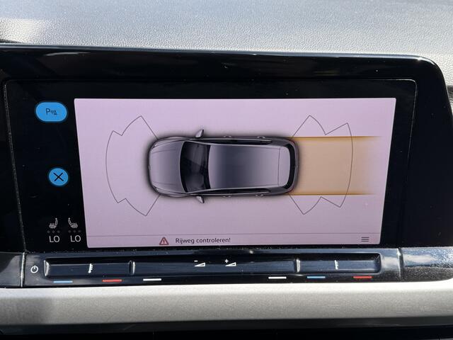Volkswagen GOLF 1.0 eTSI Life Navi StoelStuurverwarming Carplay