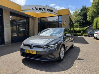 volkswagen-golf-1.0-etsi-life-navi-