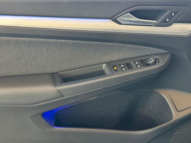 Volkswagen GOLF 1.5 116pk eTSI Life Edition Adaptive cruise Control / Carplay / Comfort Stoelen