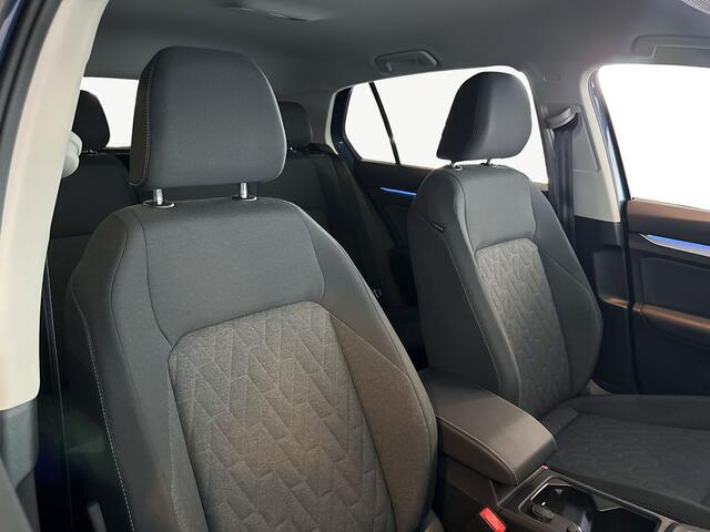 Volkswagen GOLF 1.5 116pk eTSI Life Edition Adaptive cruise Control / Carplay / Comfort Stoelen