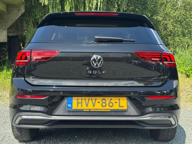 Volkswagen GOLF 1.5 TSI LIFE BUSINESS LED/PDC/CARPLAY/TREKHAAK