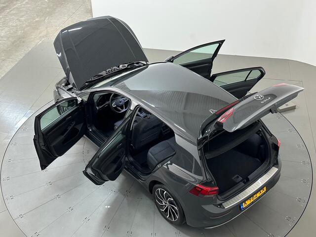 Volkswagen GOLF 1.5 TSI STYLE URANO GREY METALLIC