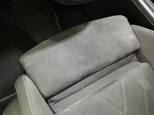 Volkswagen GOLF 1.5 TSI STYLE URANO GREY METALLIC