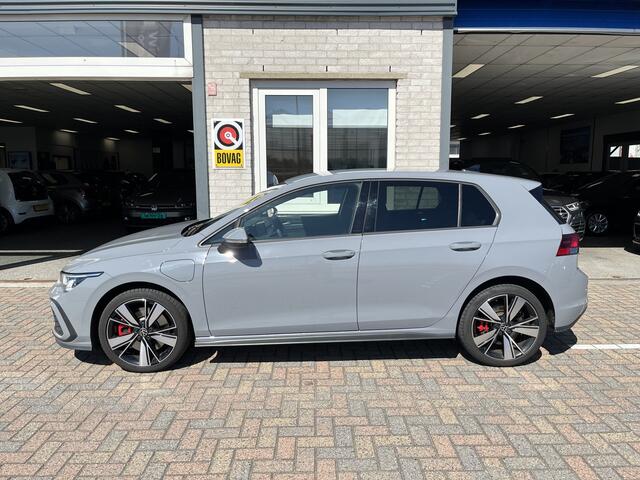 Volkswagen GOLF 1.4 eHybrid GTE / AUTOMAAT/ 245 PK/ PARK. SENSOR. V+A/ CAMERA/ STUUR+STOEL VERWARM./ APP-CONNECT/ NAVI/ ACC/ DAB/ DIGITAL DASH/ DRIVE SELECT/ LED/ CLIMA/ ISOFIX/ 18'' LMV
