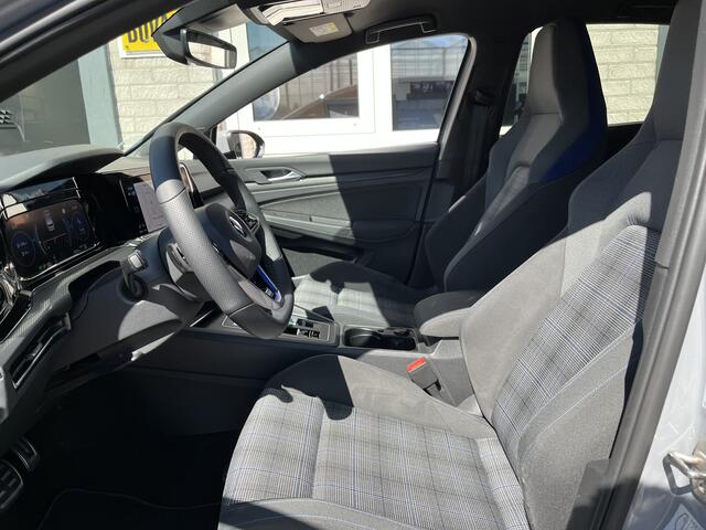 Volkswagen GOLF 1.4 eHybrid GTE / AUTOMAAT/ 245 PK/ PARK. SENSOR. V+A/ CAMERA/ STUUR+STOEL VERWARM./ APP-CONNECT/ NAVI/ ACC/ DAB/ DIGITAL DASH/ DRIVE SELECT/ LED/ CLIMA/ ISOFIX/ 18'' LMV