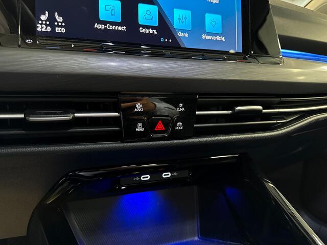 Volkswagen GOLF 1.4 eHybrid 204pk Style / Achteruitrijcamera / ergoActive-bestuurdersstoel / Voorstoelen verwarmbaar