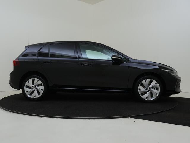 Volkswagen GOLF Life Edition eHybrid | 'App-Connect' draadloze smartphone integratie | Achterbank in ongelijke delen neerklapbaar incl. middenarmsteun en doorlaadmogelijkheid | Afstandscontrolesysteem (Front Assist)