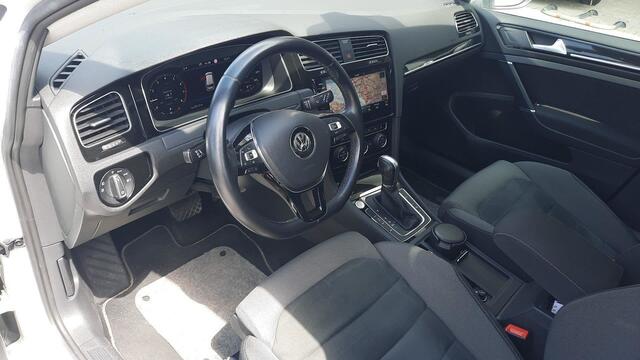 Volkswagen GOLF Variant 1.5 TSI Highline | Navi | Panoramadak | Trekhaak | VERWACHT