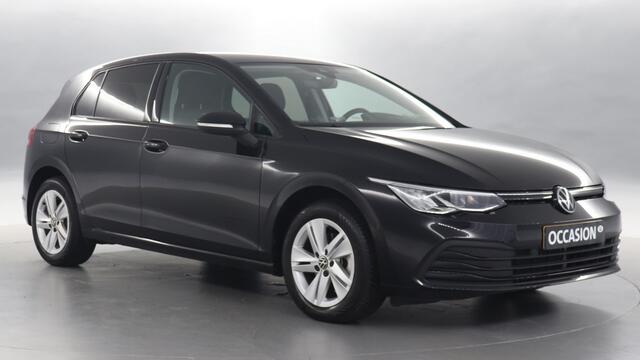 Volkswagen GOLF 1.0 eTSI Life 110pk Business / Navigatie / Camera / Stoel/Stuurverwarming