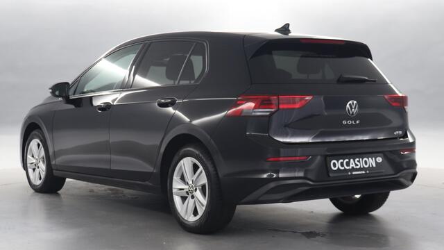 Volkswagen GOLF 1.0 eTSI Life 110pk Business / Navigatie / Camera / Stoel/Stuurverwarming