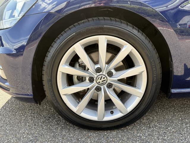 Volkswagen GOLF Variant 1.0 TSI Comfortline Business / NAVI / APP.Connect / 17"LMV / Verwarmde stoelen