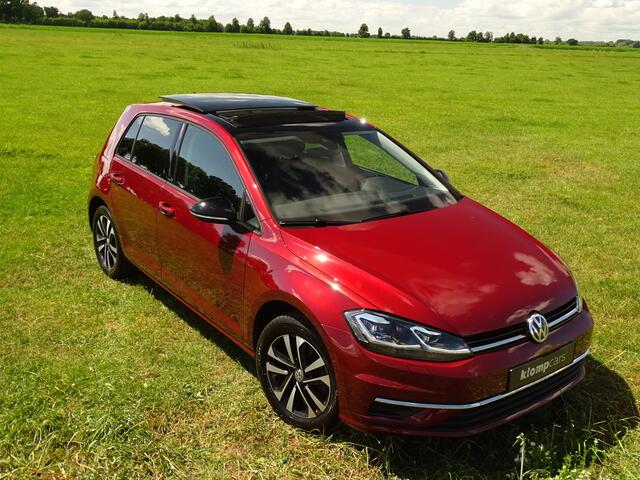 Volkswagen GOLF 1.5 TSI ACT IQ-Drive | Schuifdak | Nav | Trekhk | PDC rondom | ACC | Lane | St.Verw