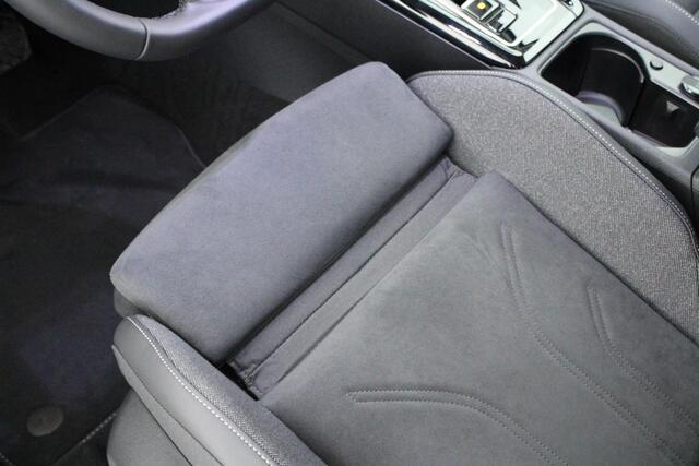 Volkswagen GOLF 1.5 204pk eHybrid Style Edition Camera Memory Keyless Matrix Led Virtual Cockpit Navigatie