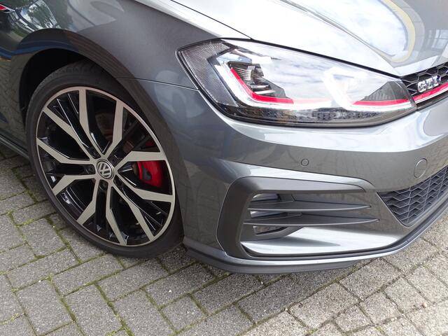 Volkswagen GOLF 2.0 TSI GTI Performance