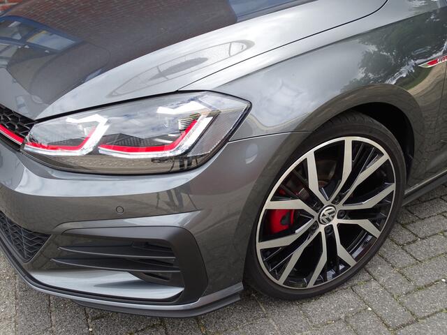 Volkswagen GOLF 2.0 TSI GTI Performance