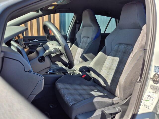 Volkswagen GOLF 1.4 eHybrid GTE 245pk | LED | BTW | Stuur- Stoelverw. | Carplay