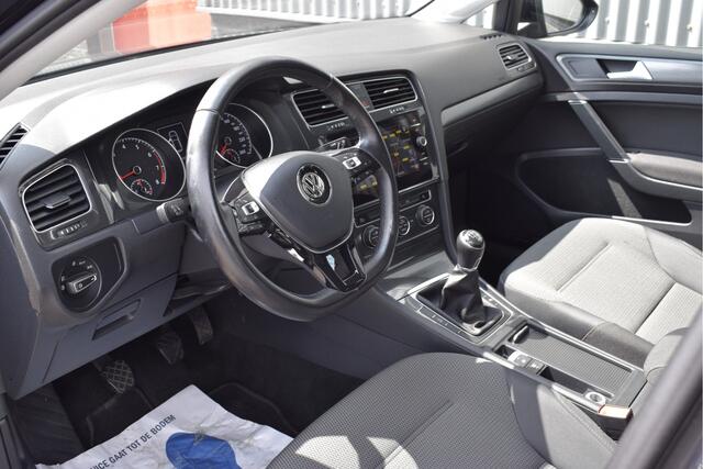 Volkswagen GOLF 1.0 TSI Comfortline Adaptive cruise, Navi, Carplay,