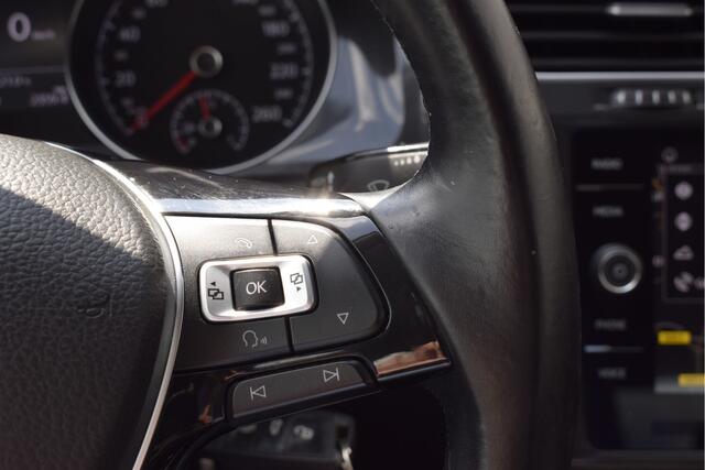 Volkswagen GOLF 1.0 TSI Comfortline Adaptive cruise, Navi, Carplay,
