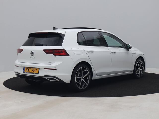Volkswagen GOLF 1.5 eTSI R-Line | PANO | CAMERA | ADAPTIVE | VIRTUAL | STOEL- EN STUURVERW.
