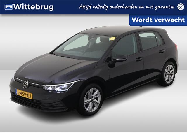 Volkswagen GOLF 1.5 TSI 130PK Life Business / LED / Navigatie / Parkeersensoren / Style Interieur / Ergo Active
