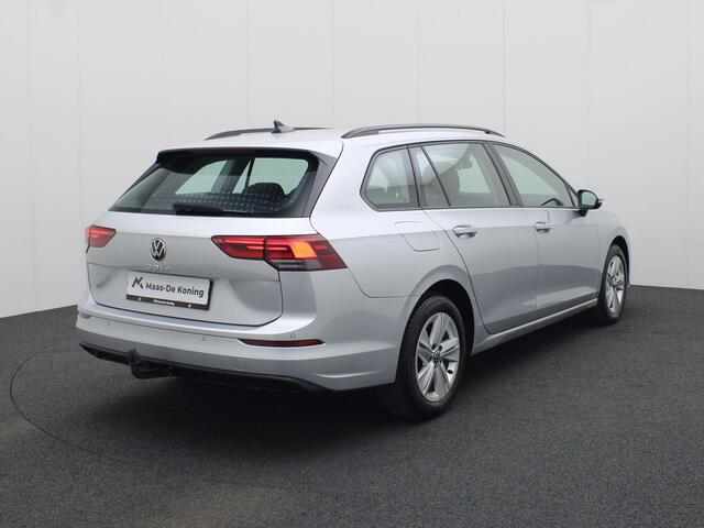 Volkswagen GOLF Variant 1.0TSI/110PK Life · Navigatie · Trekhaak · Parkeersensensoren