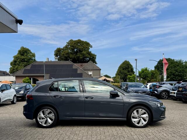 Volkswagen GOLF 1.5 eTSI 150PK Style DSG IQ Sfeer Navi Stoelverwarming
