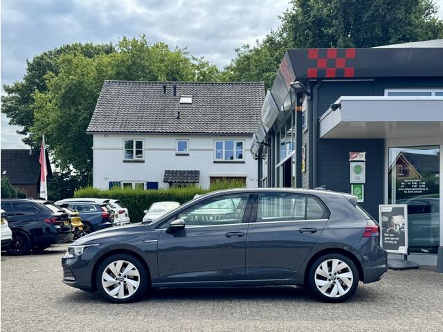 Volkswagen GOLF 1.5 eTSI 150PK Style DSG IQ Sfeer Navi Stoelverwarming