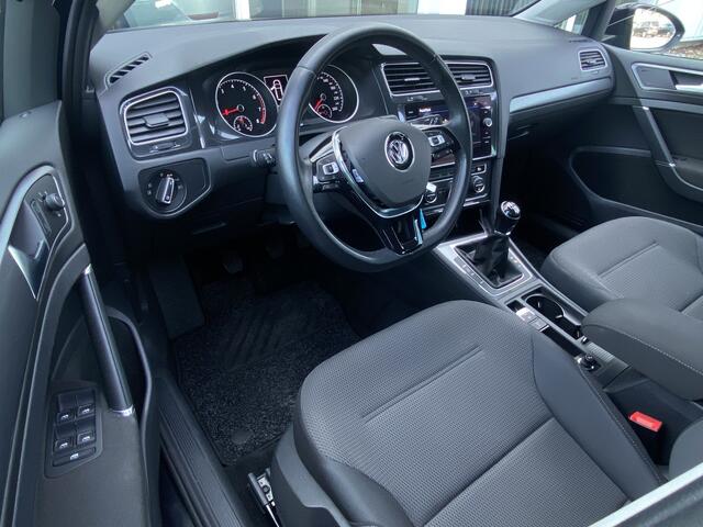 Volkswagen GOLF Variant 1.0 111PK TSI Comfortline Navi, Trekhaak, LED, Rijklaar met beurt & garantie!