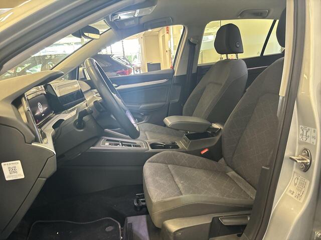 Volkswagen GOLF 1.0 eTsi 110pk DSG Life · Apple/Android Car Play · Navi · P-Sensoren · DAB · Getint Glas · 16'' Inch · Garantie t/m 28-03-2027 of 100.000km