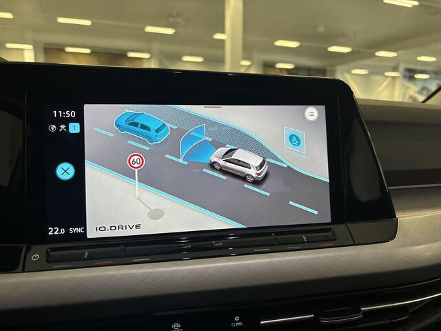 Volkswagen GOLF 1.0 eTsi 110pk DSG Life · Apple/Android Car Play · Navi · P-Sensoren · DAB · Getint Glas · 16'' Inch · Garantie t/m 28-03-2027 of 100.000km