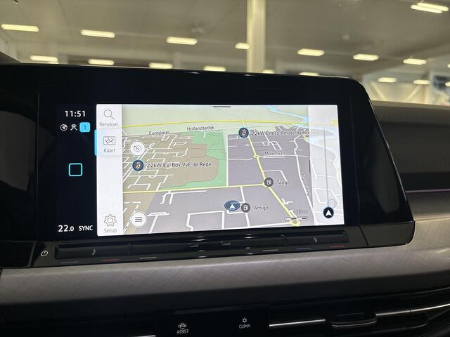 Volkswagen GOLF 1.0 eTsi 110pk DSG Life · Apple/Android Car Play · Navi · P-Sensoren · DAB · Getint Glas · 16'' Inch · Garantie t/m 28-03-2027 of 100.000km