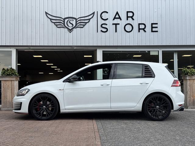 Volkswagen GOLF 2.0 GTI |PANO|VIRTUAL DASH|CARPLAY|DYNAUDIO|KAMELEON