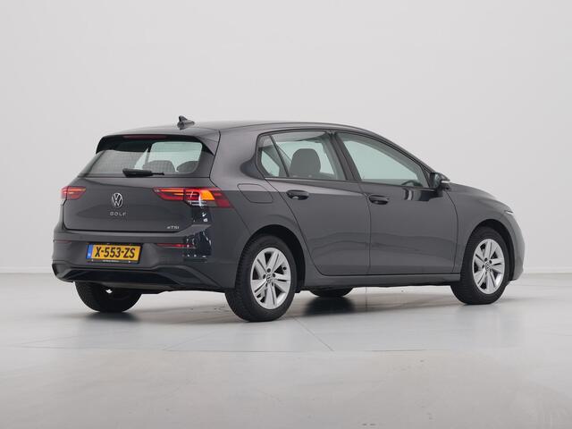 Volkswagen GOLF 1.0 eTSI 110pk DSG Life Business Navigatie Stoelverwarming Acc Pdc 259