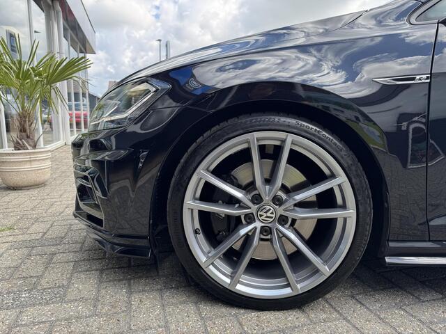 Volkswagen GOLF 2.0 TSI 4Motion R PANO | DCC | KEYLESS
