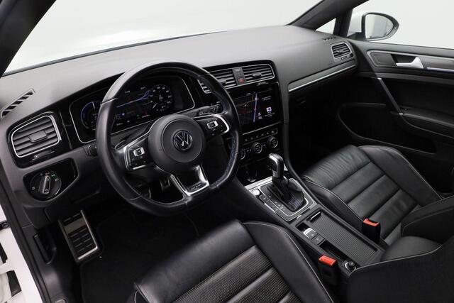 Volkswagen GOLF 1.4 TSI 204 pk DSG PHEV GTE Limited Edition 085/200 | Leder | Geheugenstoel | Navigatie Discover Pro | Virtual Cockpit | Achteruitrijcamera | Stoelverwarming