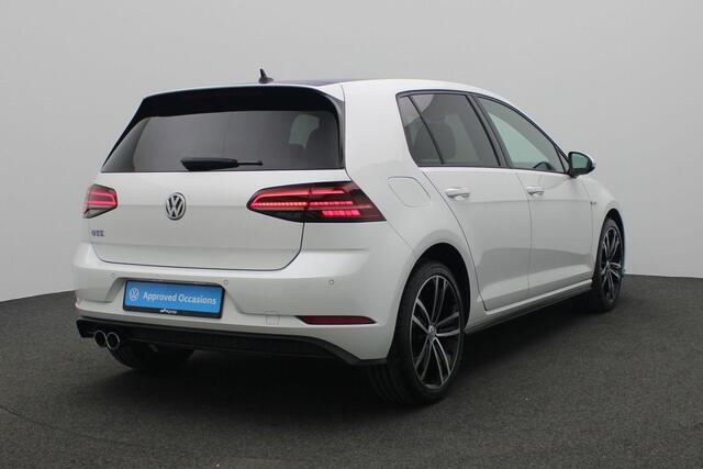 Volkswagen GOLF 1.4 TSI 204 pk DSG PHEV GTE Limited Edition 085/200 | Leder | Geheugenstoel | Navigatie Discover Pro | Virtual Cockpit | Achteruitrijcamera | Stoelverwarming