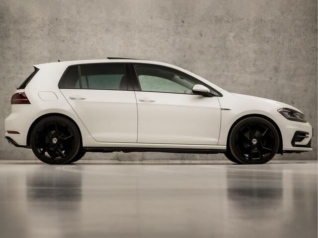 Volkswagen GOLF 1.5 TSI R-Line Sport 150Pk Automaat (SCHUIFDAK, VIRTUAL COCKPIT, APPLE CARPLAY, KEYLESS, ALCANTARA, STOELVERWARMING, CAMERA, ADAPTIVE CRUISE, GETINT GLAS, NIEUWE APK, NIEUWSTAAT)