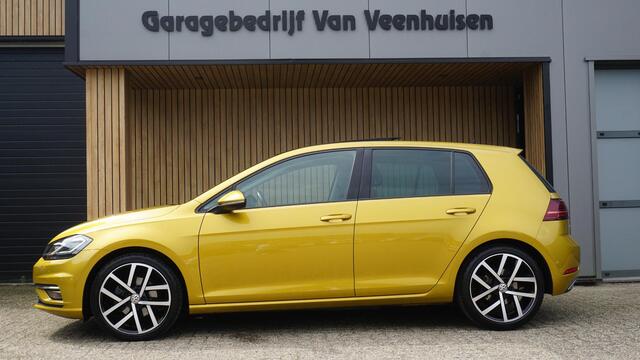 Volkswagen GOLF 7.5 1.4 TSI 150pk DSG 5Drs Highline Pano.Dak Virtual Cockpit LED Drive-Select *Kurkuma Yellow* Zeer Nette Golf! 69059km!