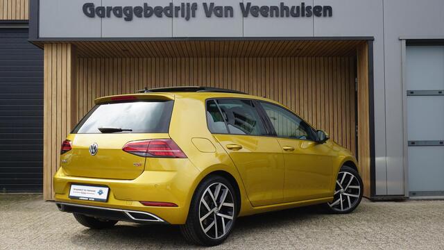 Volkswagen GOLF 7.5 1.4 TSI 150pk DSG 5Drs Highline Pano.Dak Virtual Cockpit LED Drive-Select *Kurkuma Yellow* Zeer Nette Golf! 69059km!