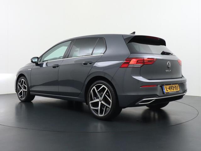 Volkswagen GOLF 1.5 eTSI Style CAMERA | STOEL + STUURVERWARMING | AMBILIGHT | CAMERA | ADD CRUISE |