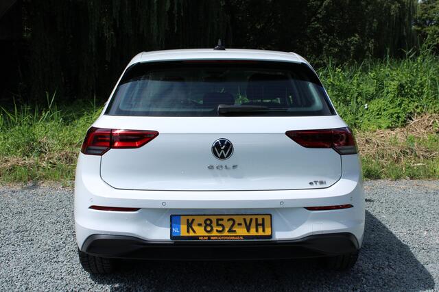Volkswagen GOLF 1.0 eTSI DSG LIFE NAVI/CARPLAY/PDC