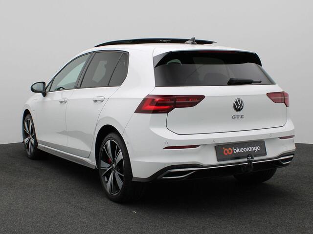 Volkswagen GOLF 1.4 eHybrid GTE Panoramadak, Trekhaak, 18" Bakersfield, Head-up Display, Matrix-Led Koplampen, Winterpakket