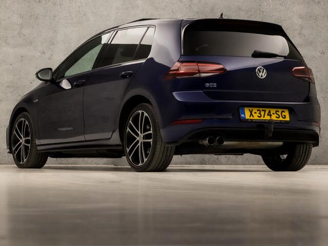 Volkswagen GOLF 1.4 TSI PHEV GTE 204Pk Automaat (SCHUIFDAK, VIRTUAL COCKPIT, LEDER/ALCANTARA, APPLE CARPLAY, CAMERA, STOELVERWARMING, GETINT GLAS, LED KOPLAMPEN, KEYLESS, NIEUWSTAAT)