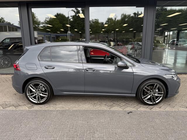 Volkswagen GOLF 1.0 TSI Life