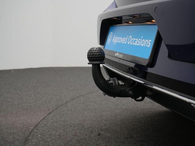 Volkswagen GOLF 1.0 TSI 115 pk Comfortline | Trekhaak | Navigatie | Parkeersensoren voor/achter | Adaptive Cruise